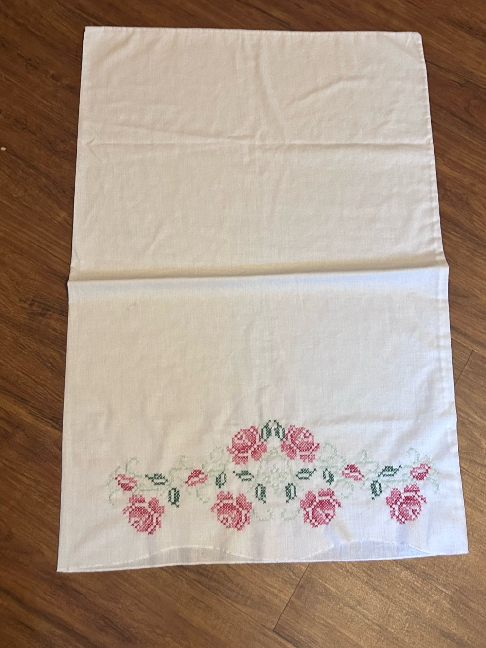 Vintage White Pillowcases with Pink Rose Embroidery - Picture 4 of 6